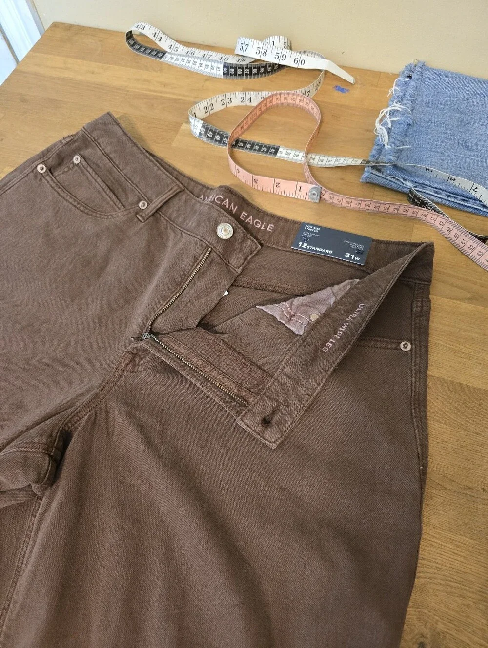 AE American Eagle Low-Rise Ultra Wide-Leg Pant Chocolate Brown 12 Regular - Picture 12 of 16